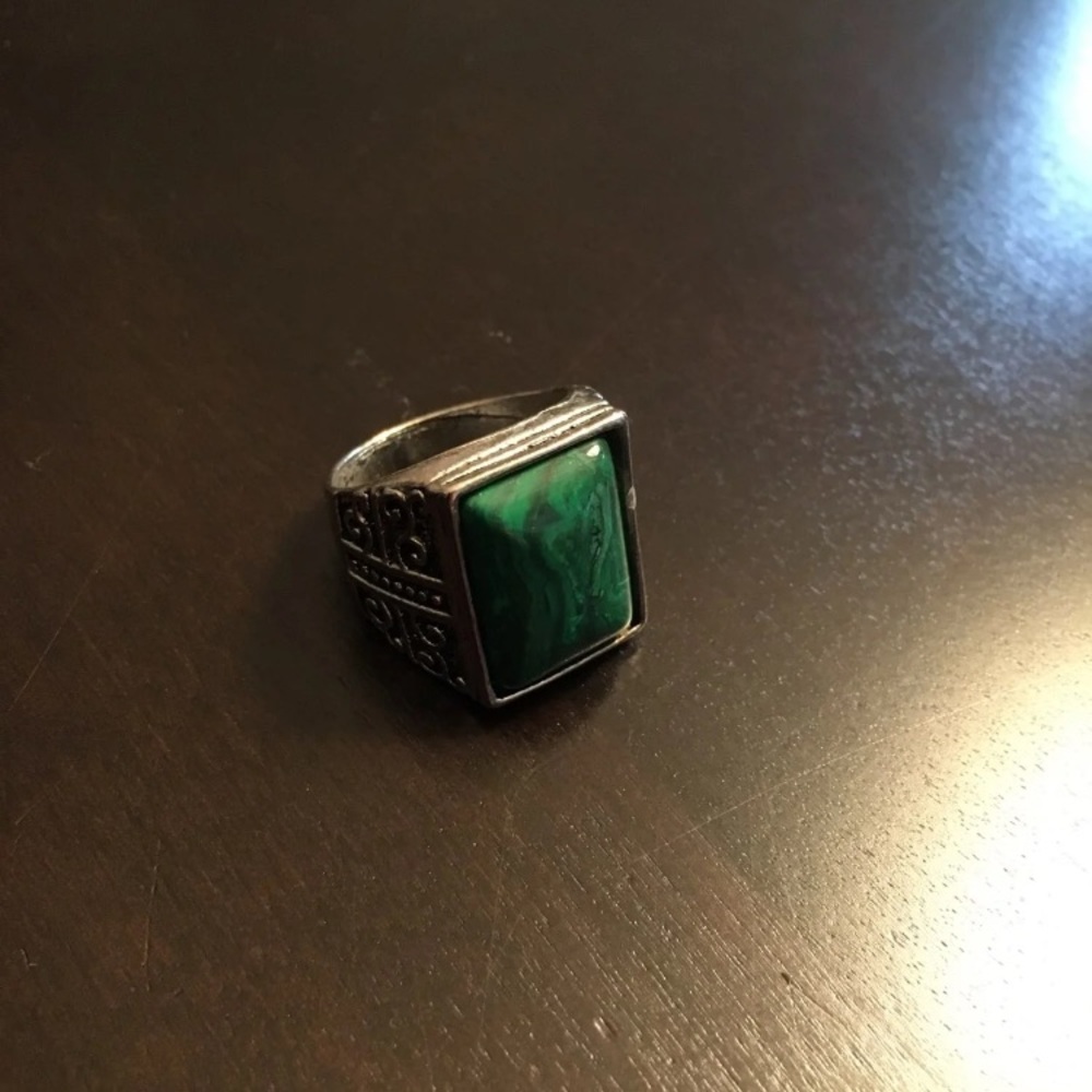 Ring - Picture 2 of 3